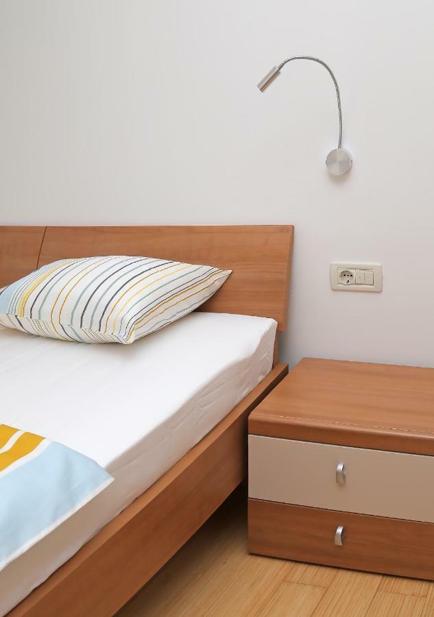 Appartement Abelia, Two Terraces, Hot Tub, Free Parking à Dubrovnik Extérieur photo